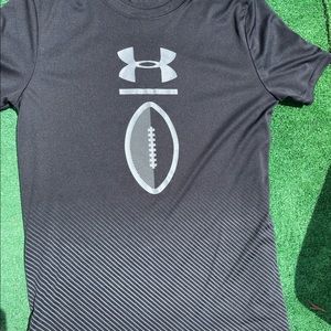 🖤🏈boy youth medium dry fit t shirt